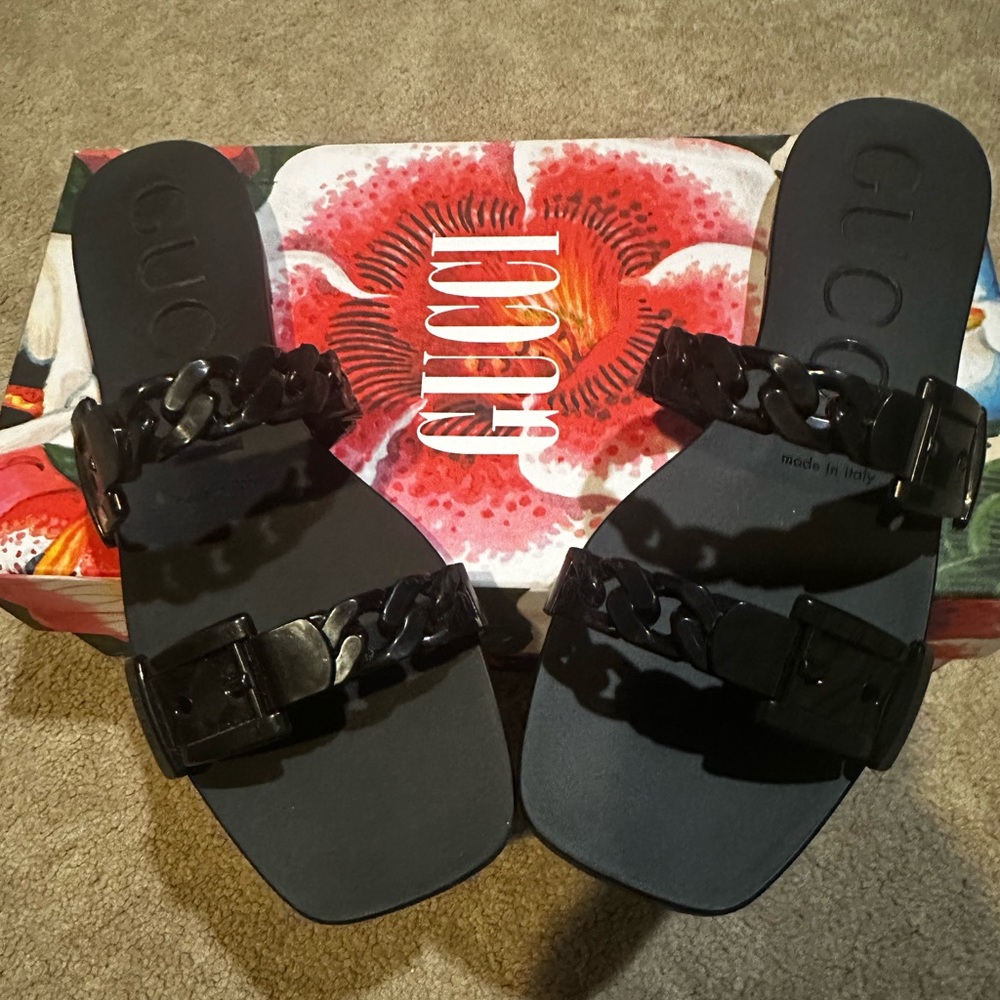 Gucci Slides